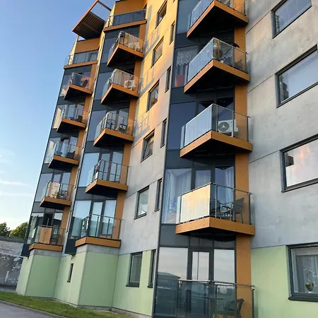 Joekalda Riverside Apartman *